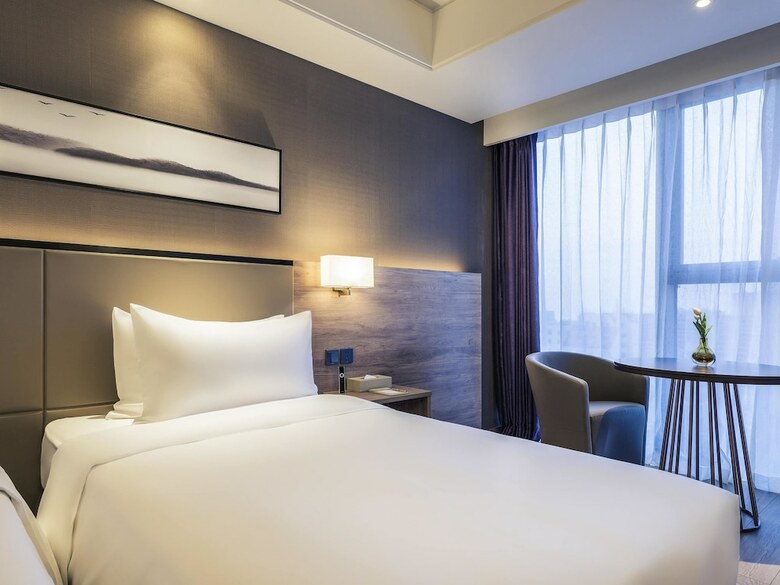 Hotel Mercure Yantai Golden Beach