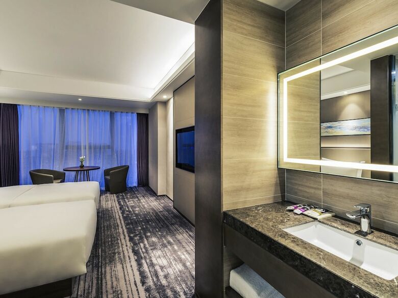 Hotel Mercure Yantai Golden Beach