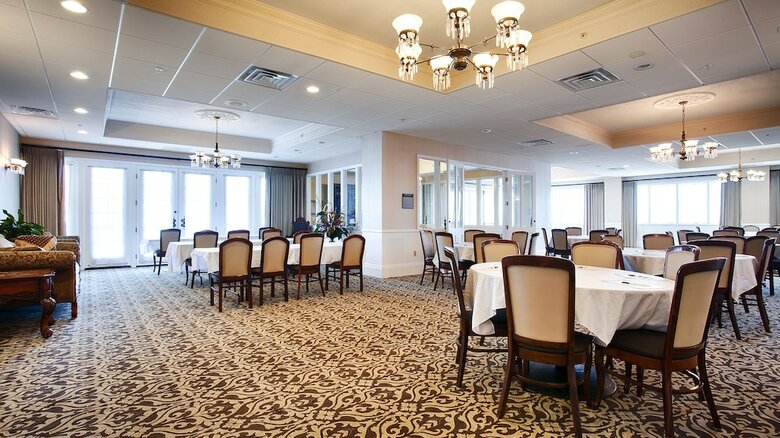 Best Western Plus San Pedro Hotel & Suites