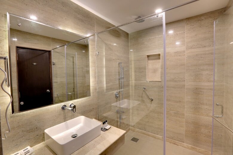 Hotel The Chinar Resorts And Spa