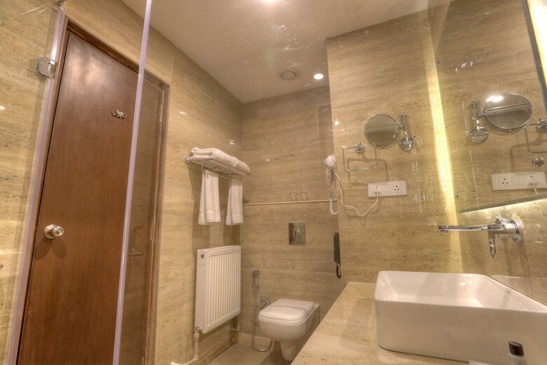 Hotel The Chinar Resorts And Spa