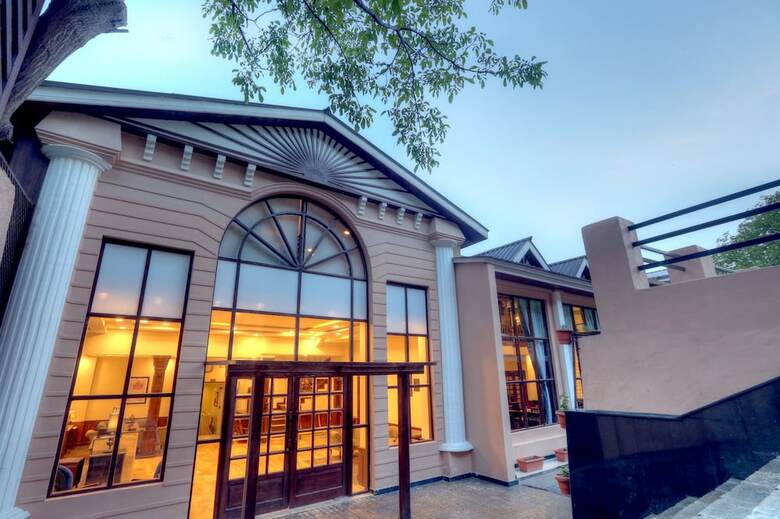 Hotel The Chinar Resorts And Spa