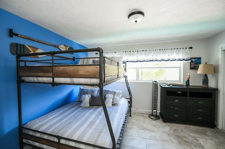 Apartamentos Lj's Cottages By Beachside Management