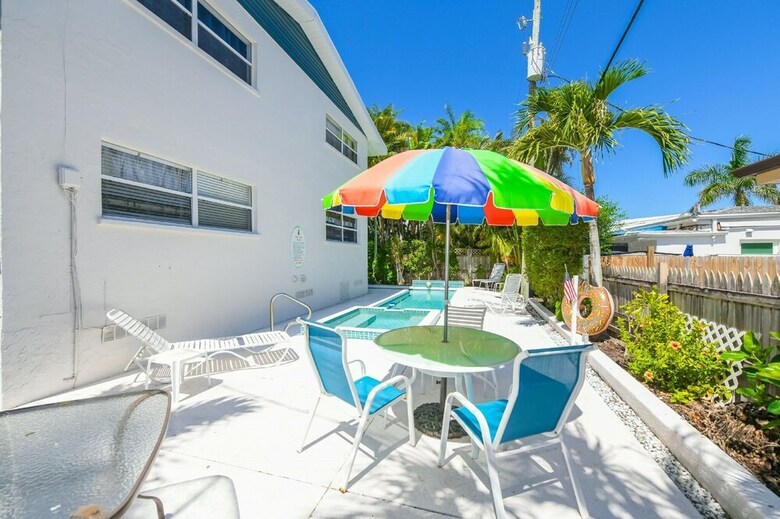 Apartamentos Lj's Cottages By Beachside Management