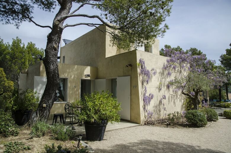 Bed & Breakfast L?�l�phant De Vaugines