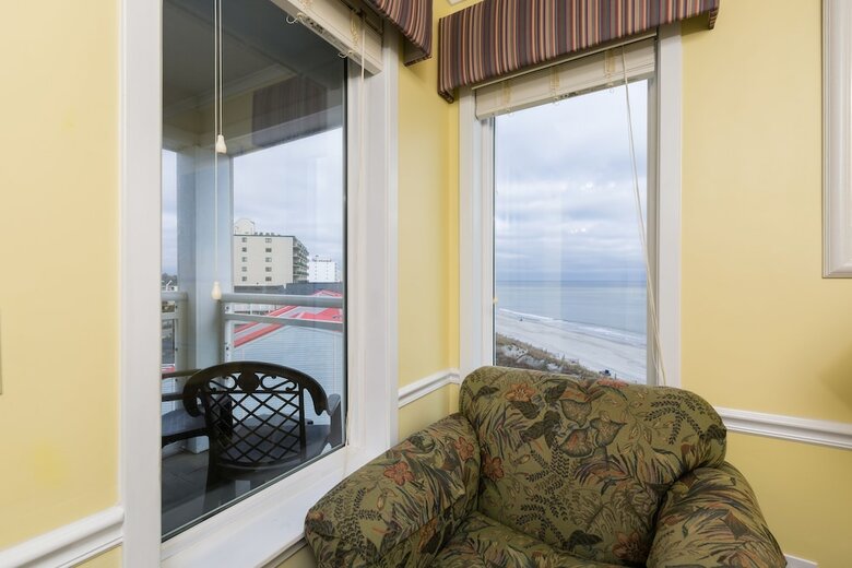 A Place At The Beach By Capital Vacations