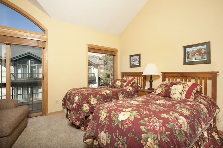 Antlers Lodge