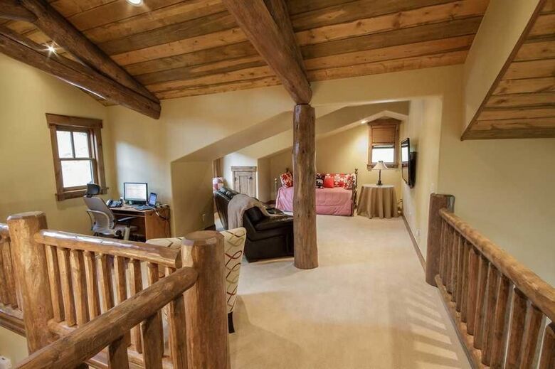 Cloud Peak Vista (Peak 7 - Private Home With Hot Tub)