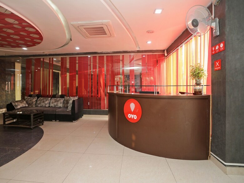 Hotel Oyo 11973 Badri Palace