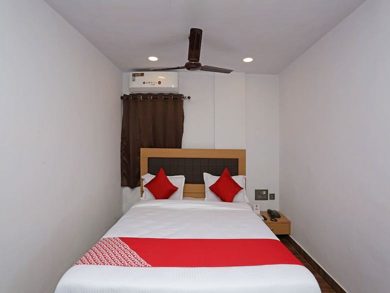 Hotel Oyo 11965 Krishna Guest House