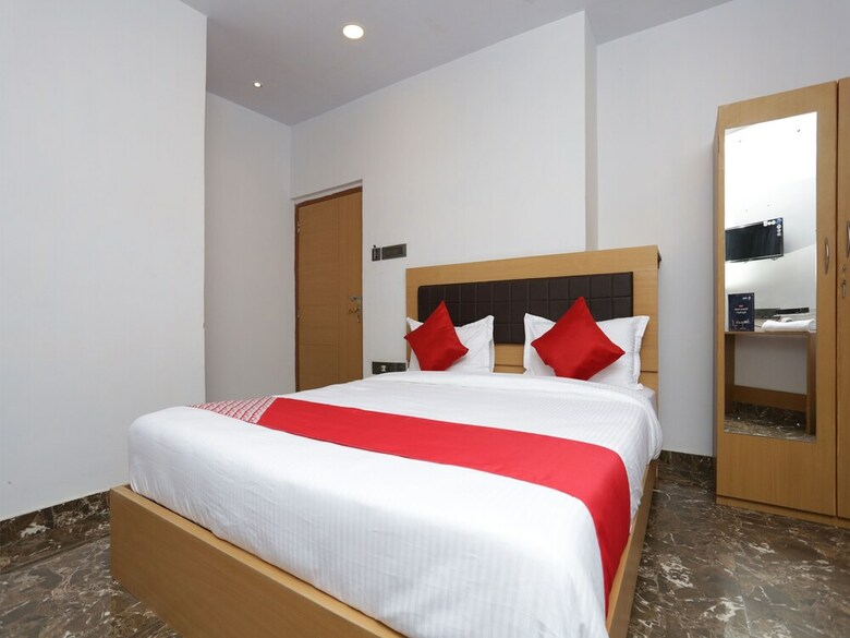 Hotel Oyo 11965 Krishna Guest House
