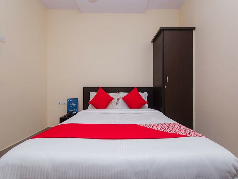 Hotel Oyo 11890 Farmhouse Residency