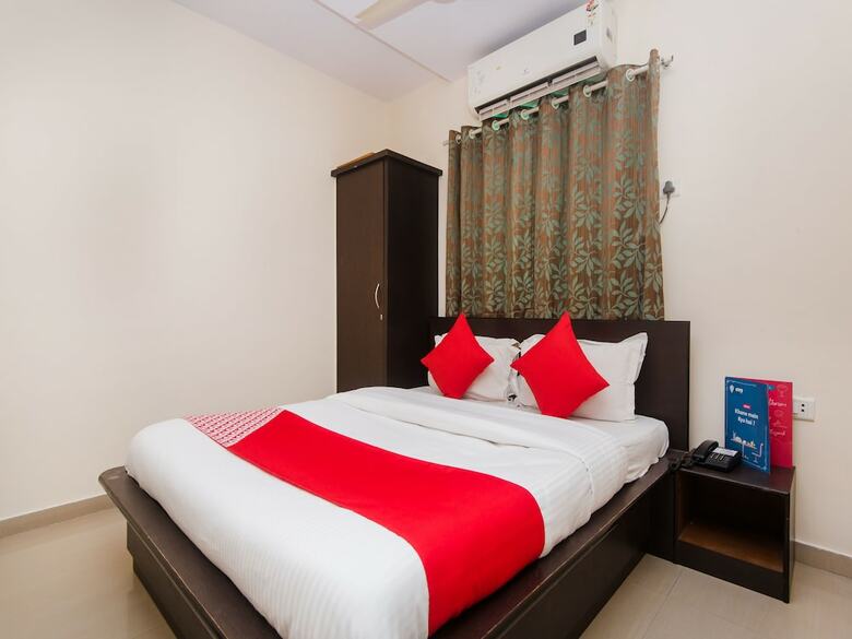 Hotel Oyo 11890 Farmhouse Residency
