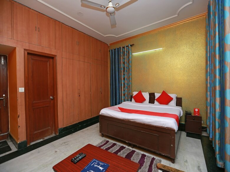 Oyo 11752 Hotel Sun Palace Residency