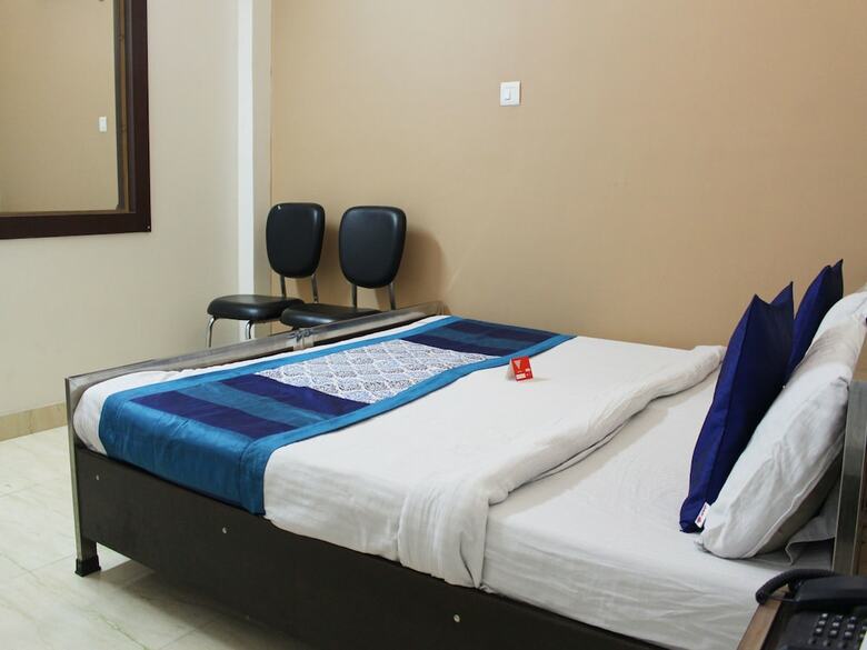 Hotel Oyo 3956 Home Stay Punjabi Handi