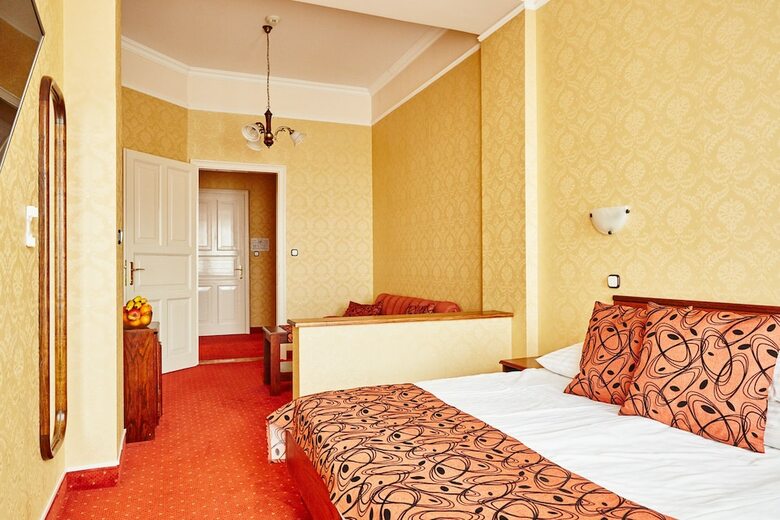 Astoria Hotel
