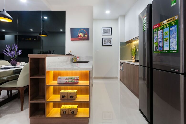 Rivergate Apartment