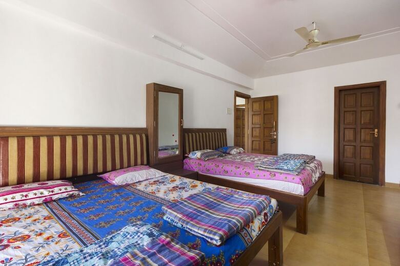 Villa Guesthouser 4 Bhk Bungalow 7283
