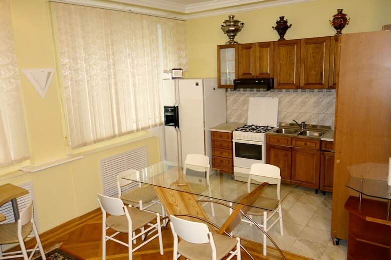 Luxkv Apartment On 2nd Dubrovskaya