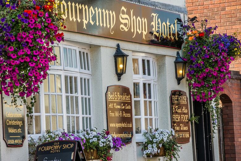 Bed & Breakfast The Old Fourpenny Shop Hotel