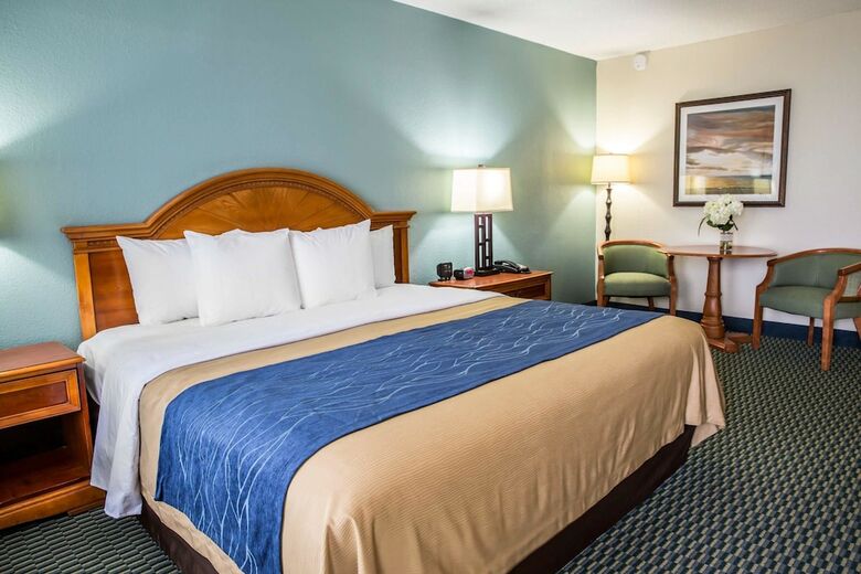 Hotel Comfort Inn On The Ocean