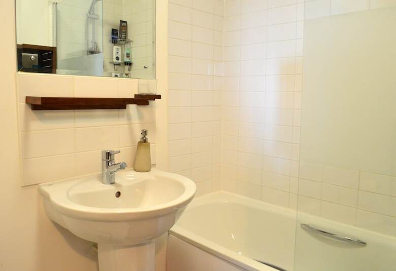 1 Bedroom Apartment With City Views