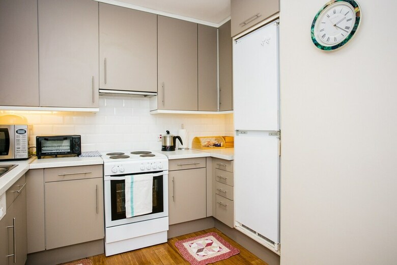2 Bedroom Apartment In Westminister
