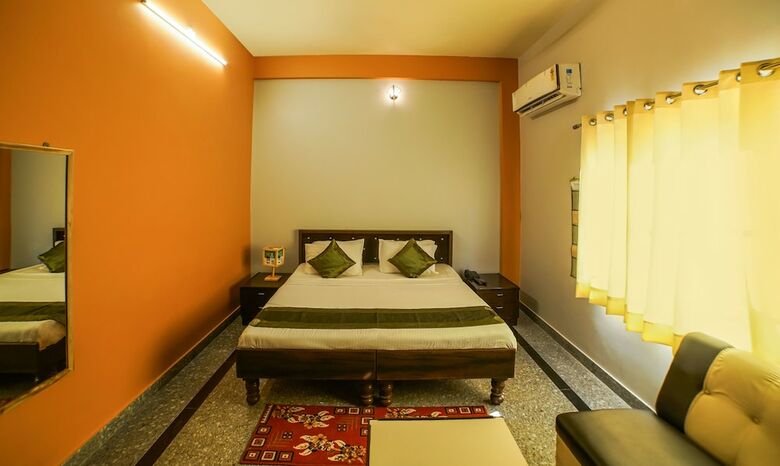 Hotel Treebo R S Palace Pushkar