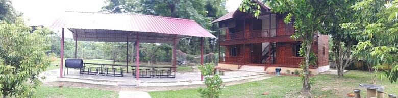 Hotel Kampung Janda Baik