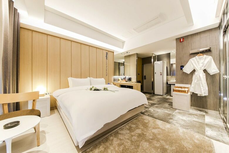 Hotel Yeogiuhtte Seodaegu