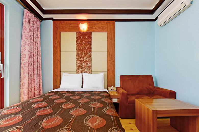 Hotel Alps Beach Contel