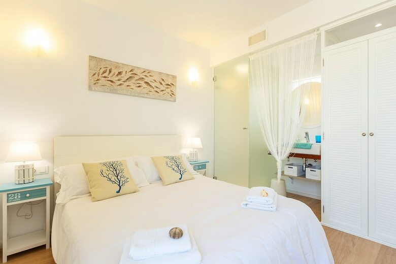 Apartamentos Sea View House Son Serra Mallorca