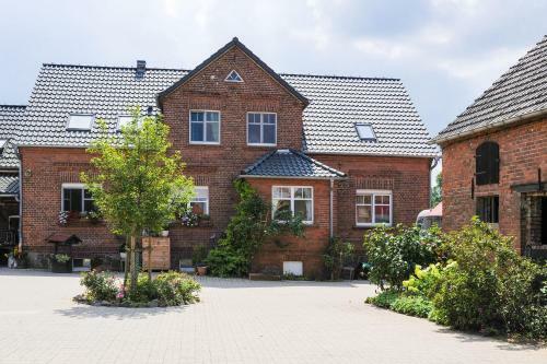 Hostal Gutshof Zum Adlernest