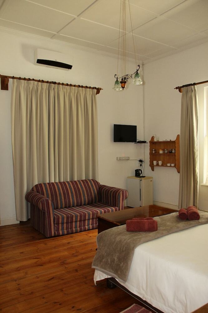 Hotel Petal's Place Guest House