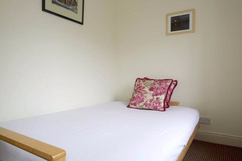 1 Bedroom Apartment In City Centre