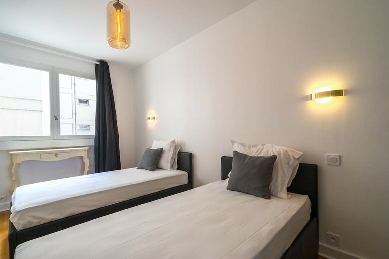 Apartamento West Paris Family - AC - Wifi