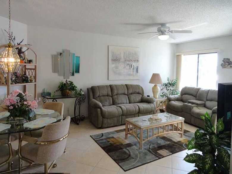 Bridgeport Condo 211