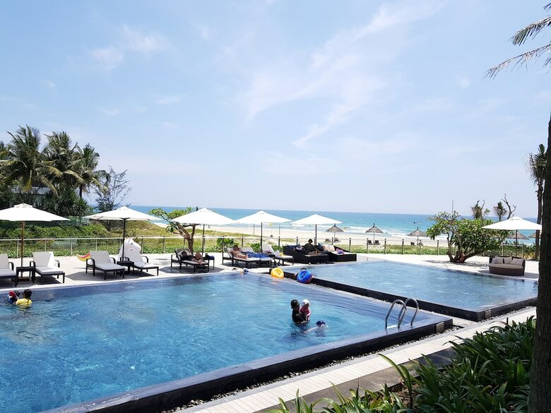 Villa Ocean Resort 4 Bedrooms Danang Living