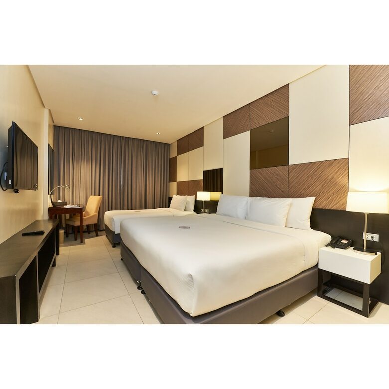 Summit Hotel Tacloban