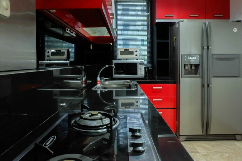 2 Bedroom Park Royale Apartment By Travelio