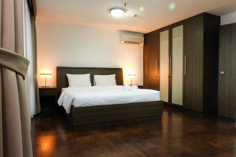 2 Bedroom Park Royale Apartment By Travelio