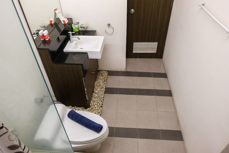 2 Bedroom Park Royale Apartment By Travelio