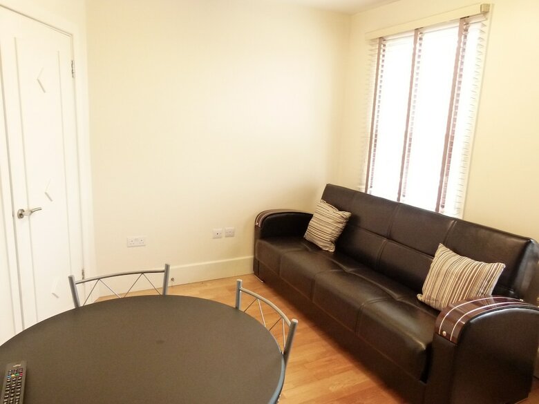 Ss Property Hub - West Kensington Apartment