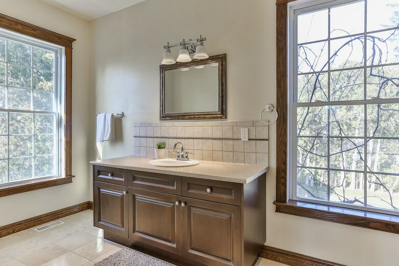 Quickstay - Classy Homestyle Cottage Private Beach (Lake Simcoe)