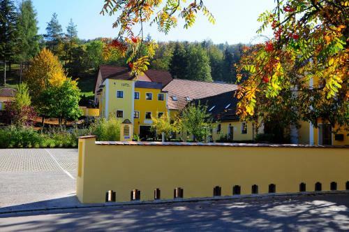 Hotel Schlossresidenz Heitzenhofen