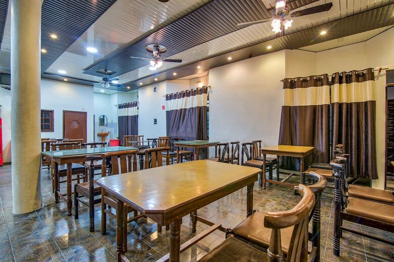 Oyo 7917 Hotel Sunbeam