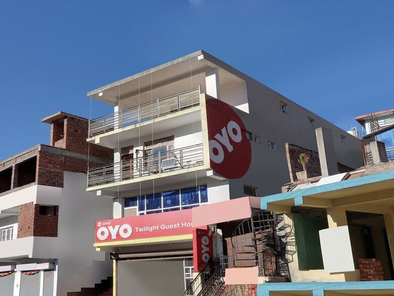 Hotel Oyo 12442 Twilight Guest House