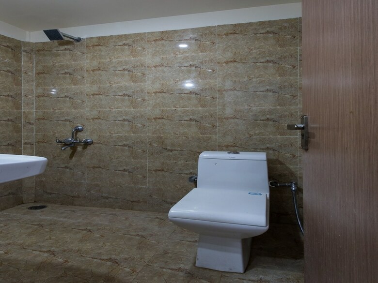 Oyo 11929 Hotel Ridhi Sidhi