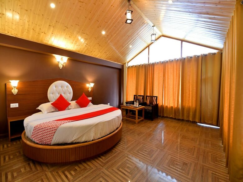 Hotel Oyo 13356 Himachal Heights