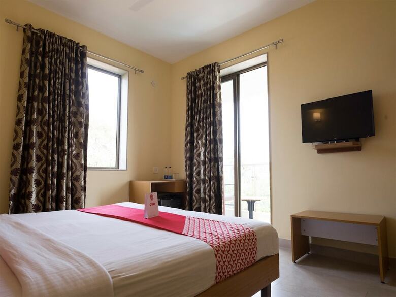 Oyo 878 Hotel Sunkissed Plaza